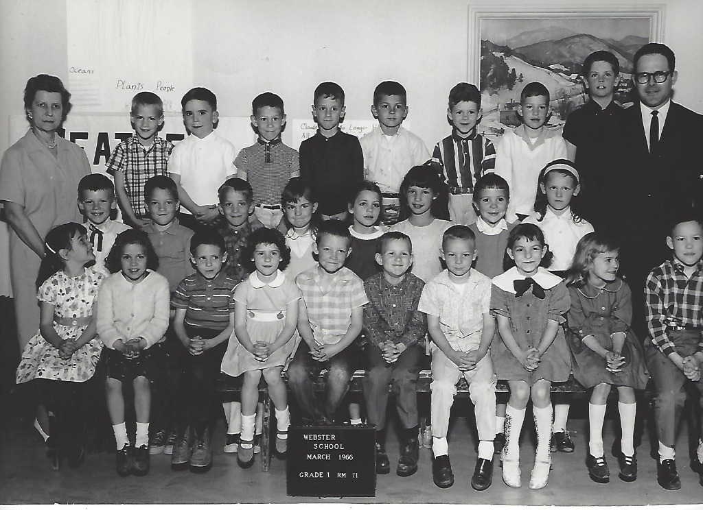 A few of us in the beginning. 1st grade.